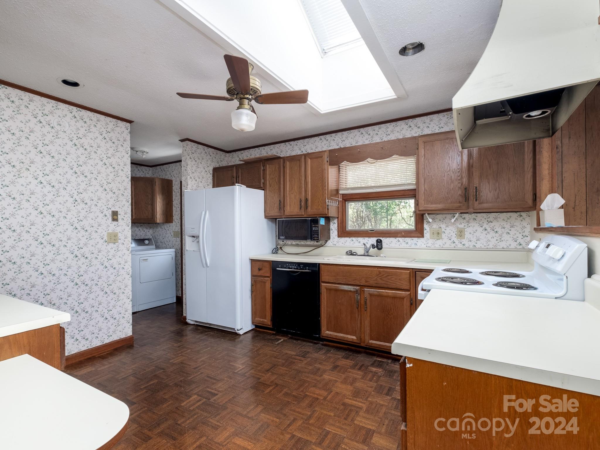 Connestee Falls - Residential