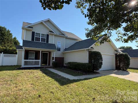 Photo of 12601 Cumberland Crest Drive, Huntersville, NC 28078 (MLS # 4402258)
