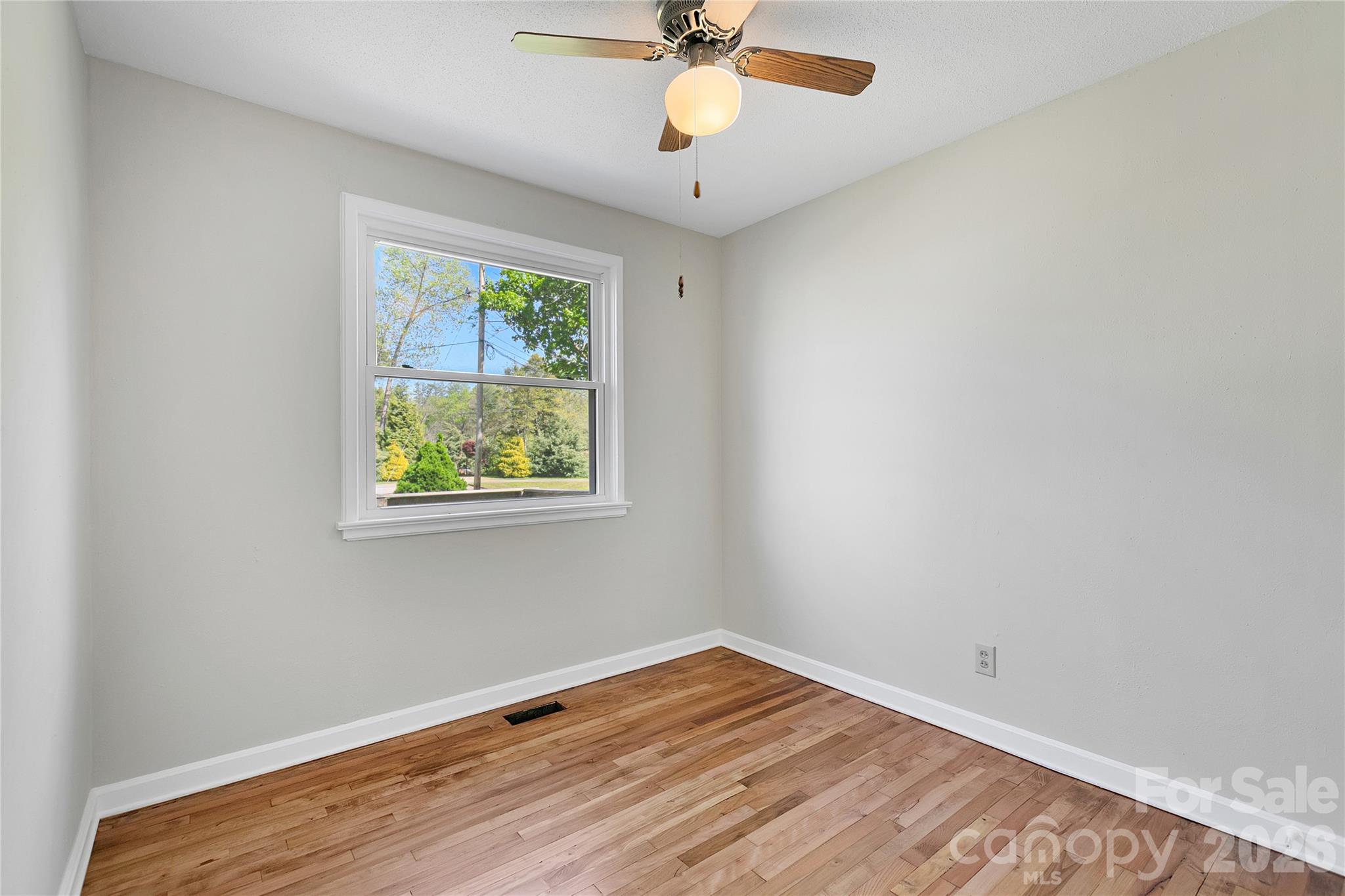 Sapphire Manor - Residential