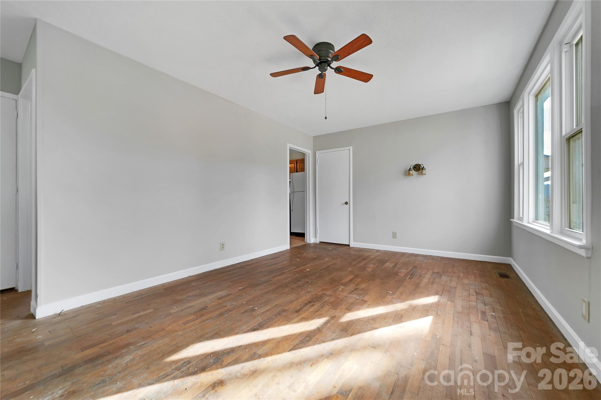 Sapphire Manor - Residential