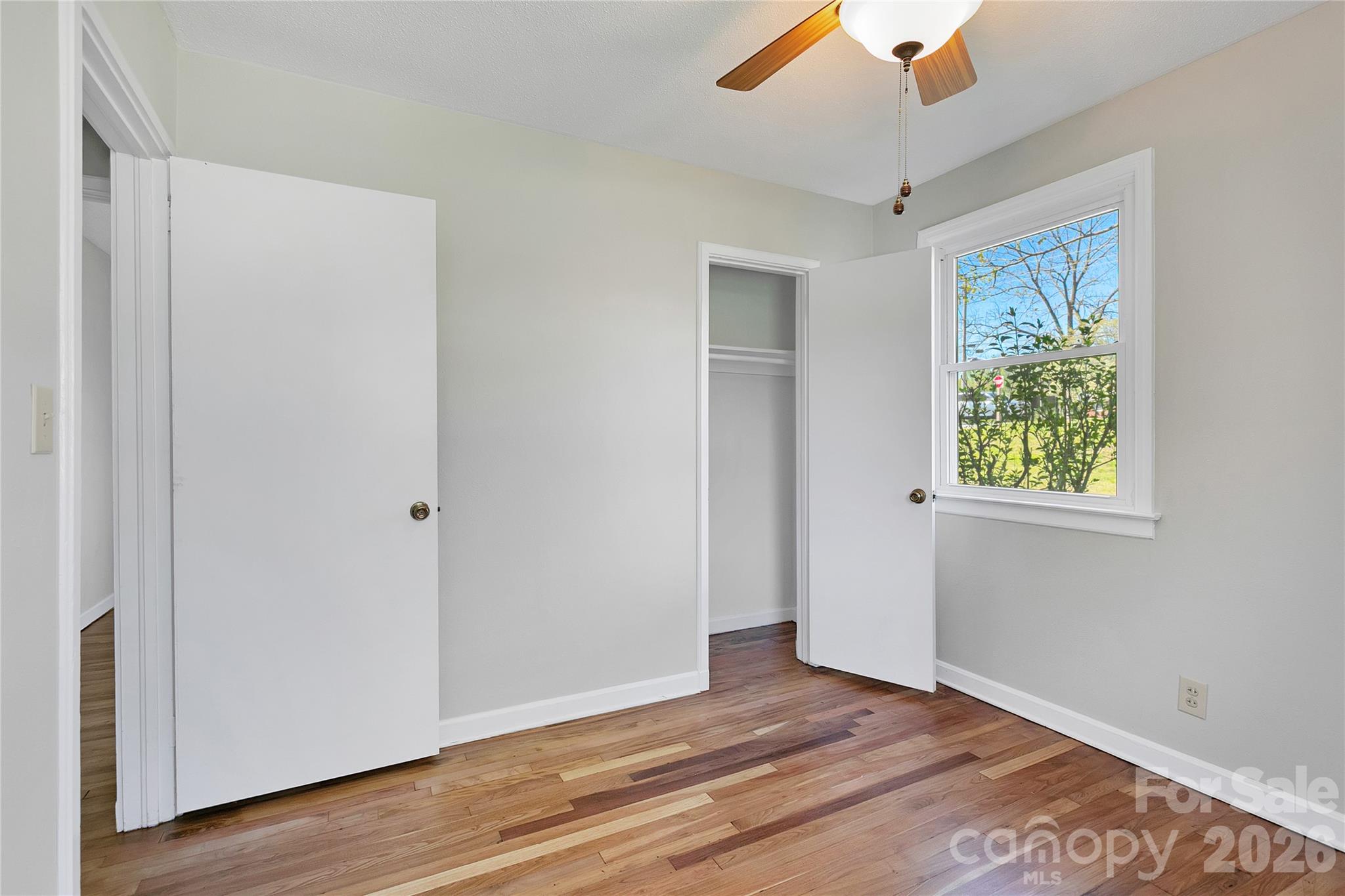 Sapphire Manor - Residential