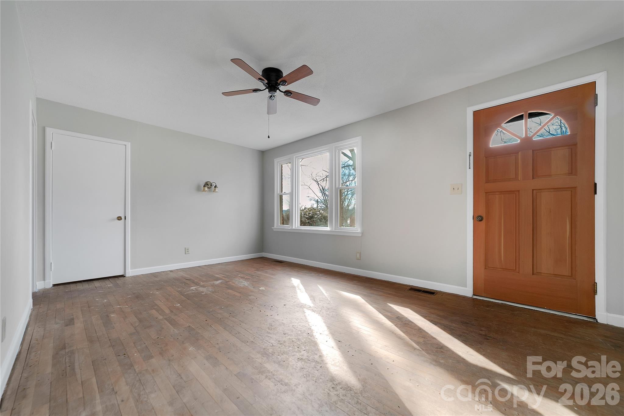 Sapphire Manor - Residential