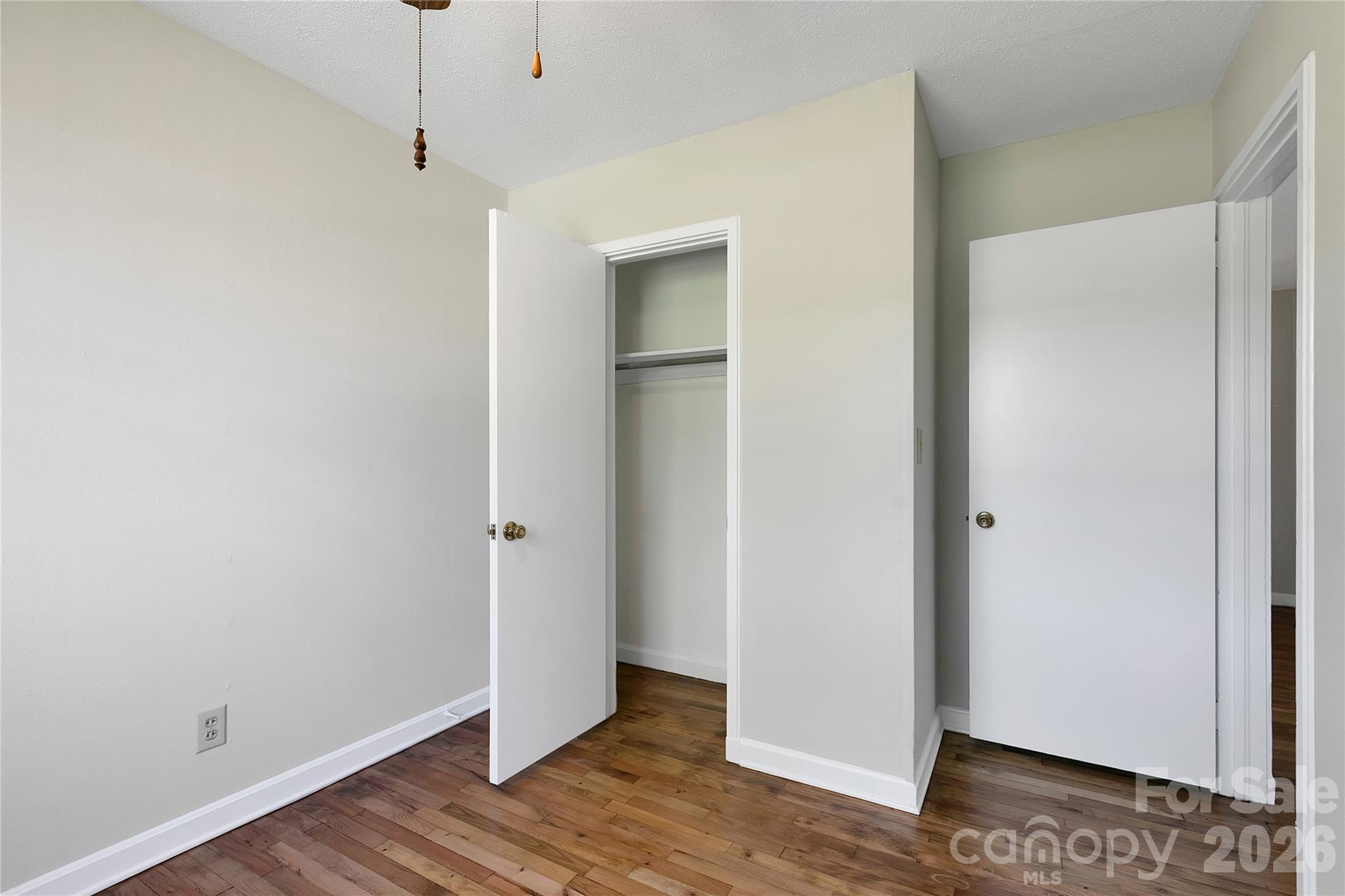 Sapphire Manor - Residential