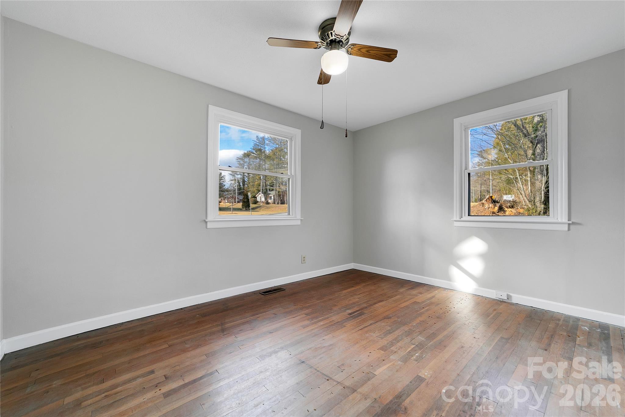 Sapphire Manor - Residential