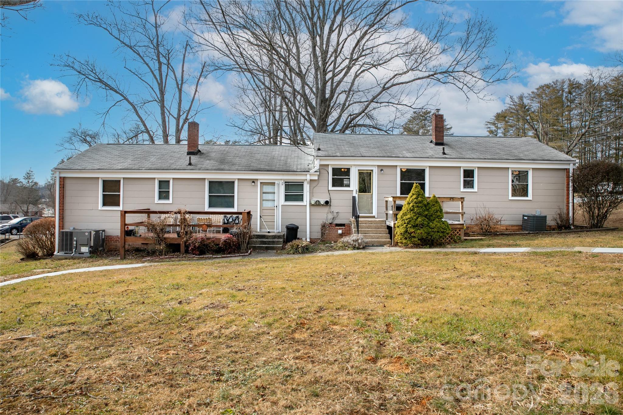 Sapphire Manor - Residential