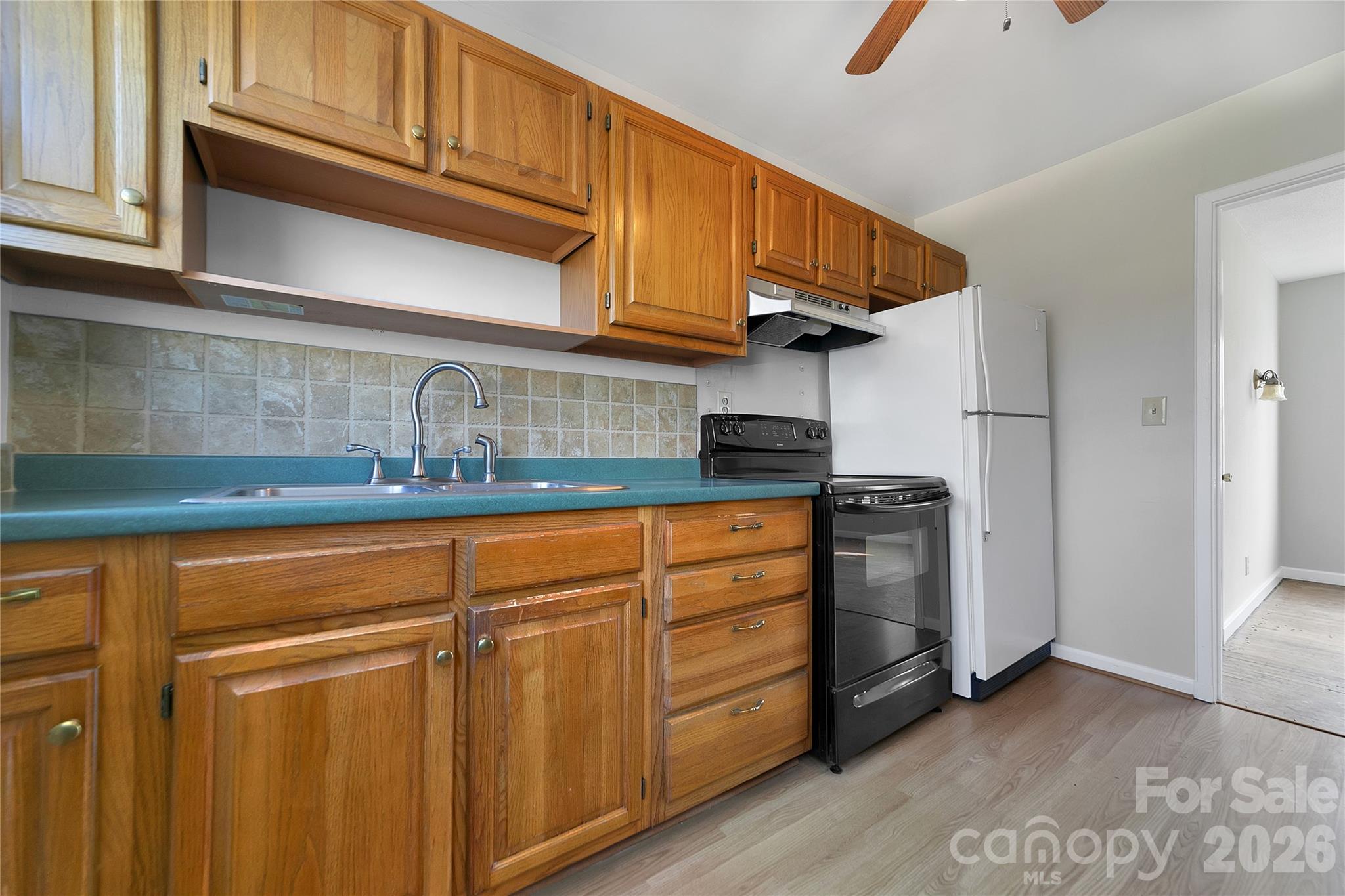 Sapphire Manor - Residential