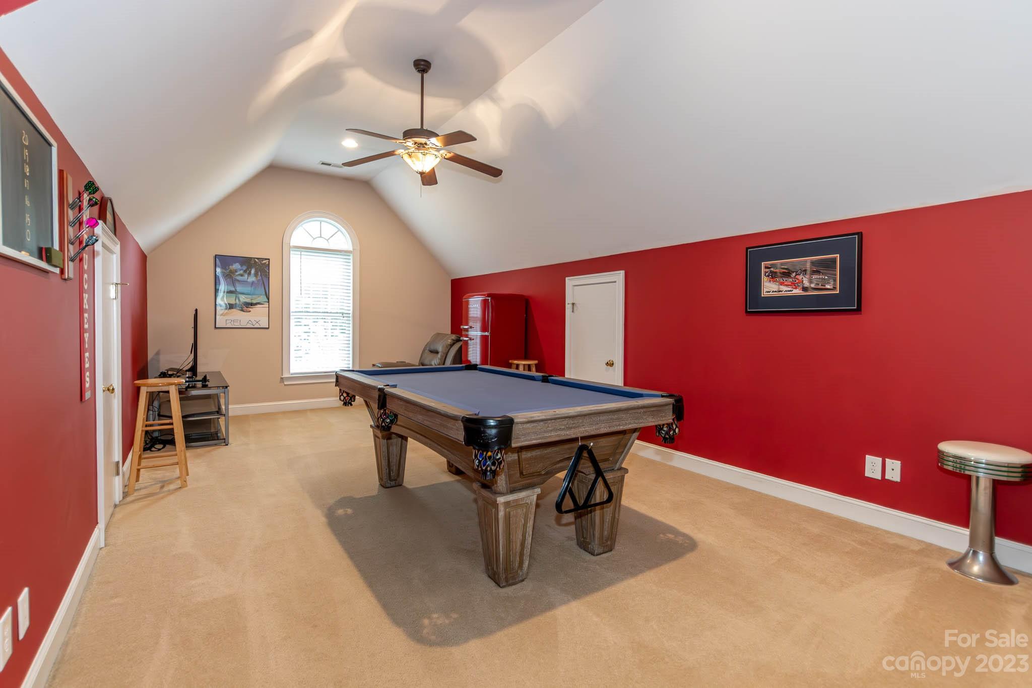 The Lakes At Derby Downs - Residential