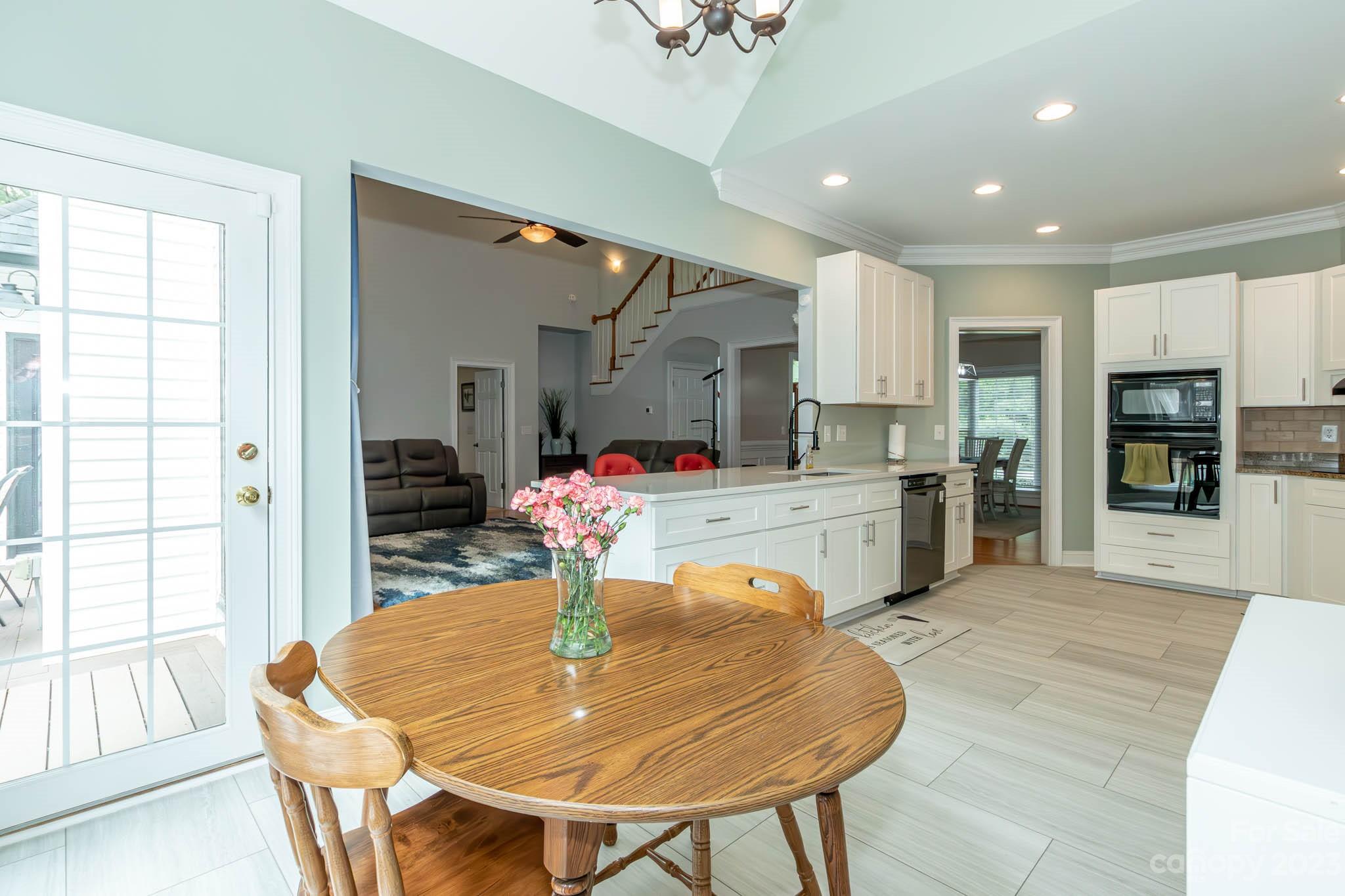 The Lakes At Derby Downs - Residential