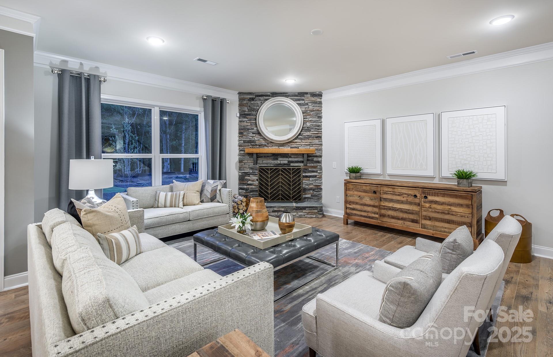 1007 High Bluff Point 250