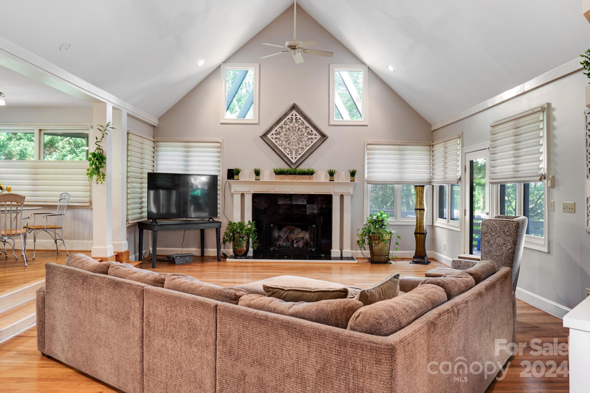 Seven Coves - Residential