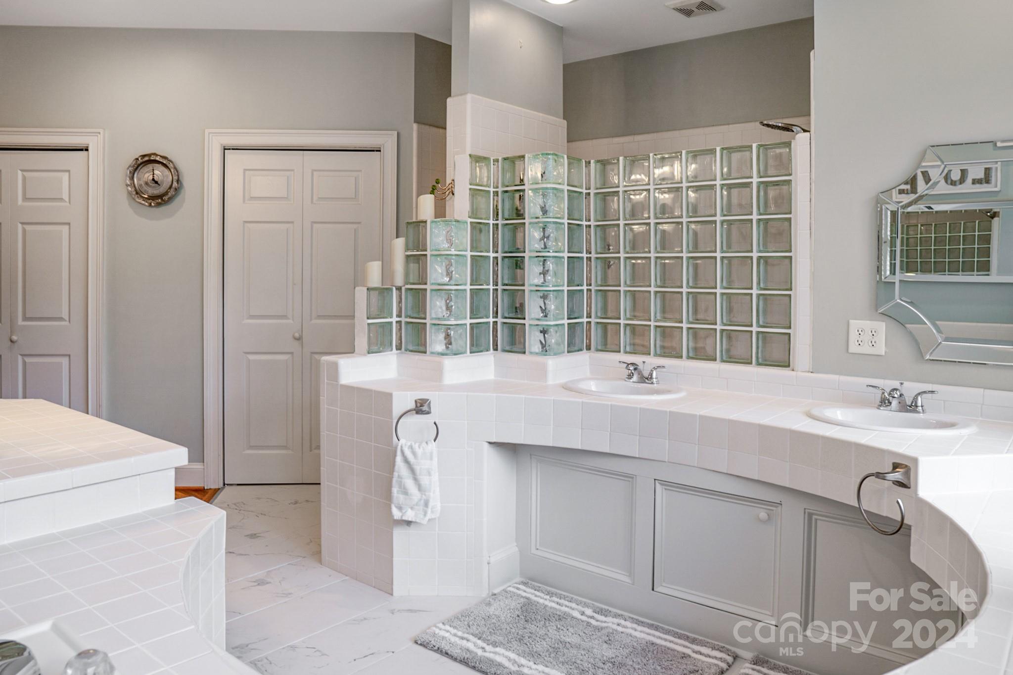 Seven Coves - Residential