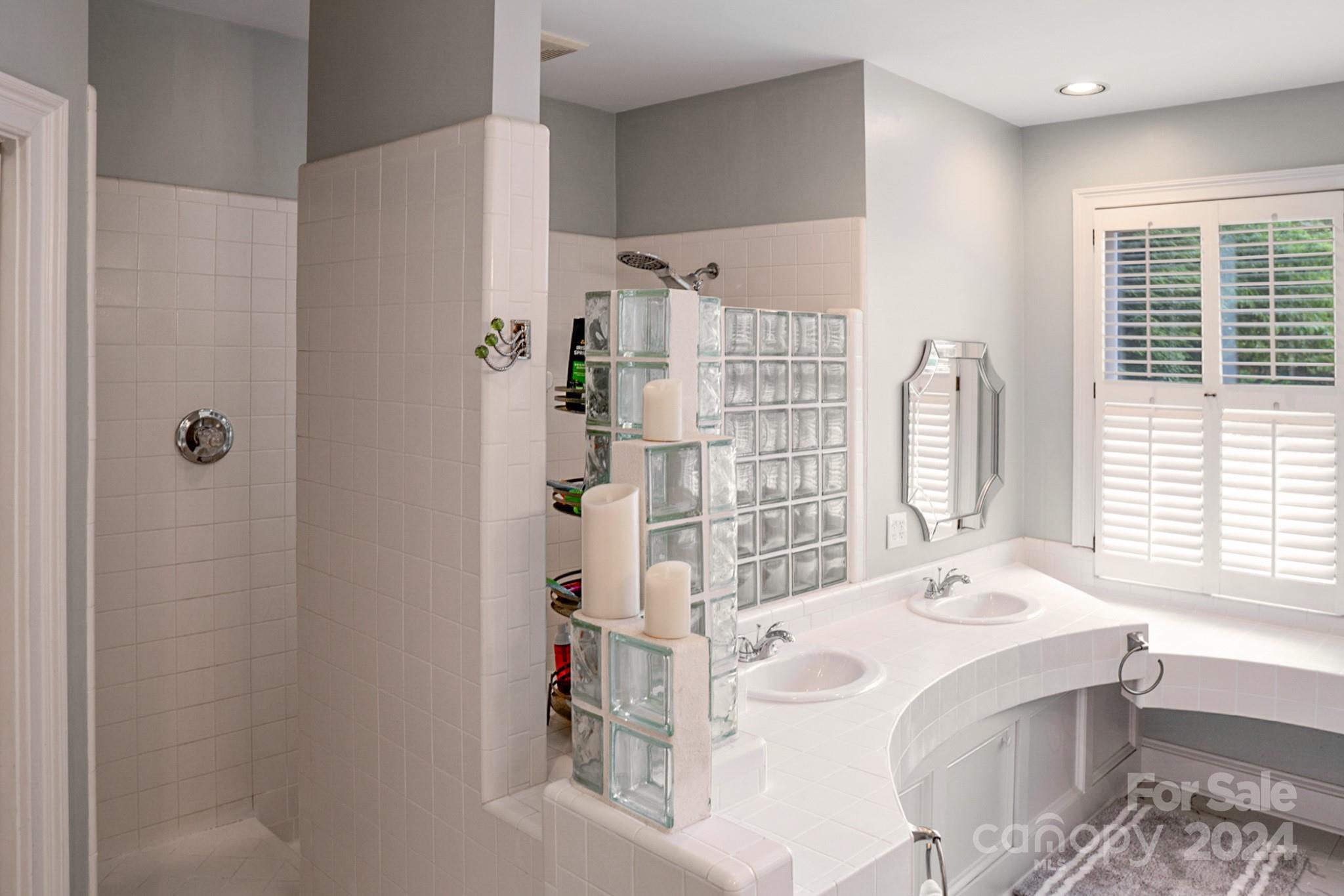 Seven Coves - Residential