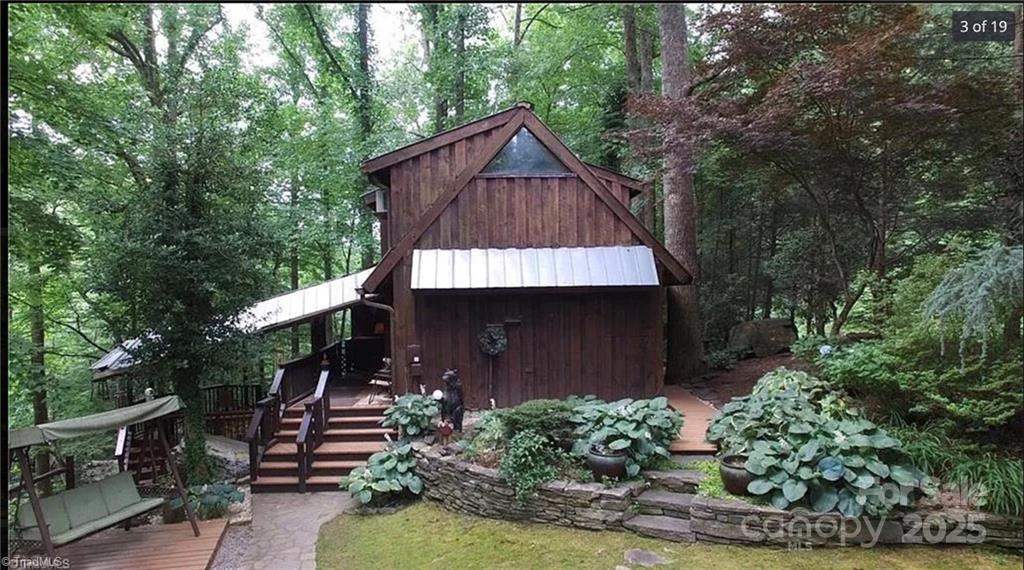 1612 Fall Creek Road