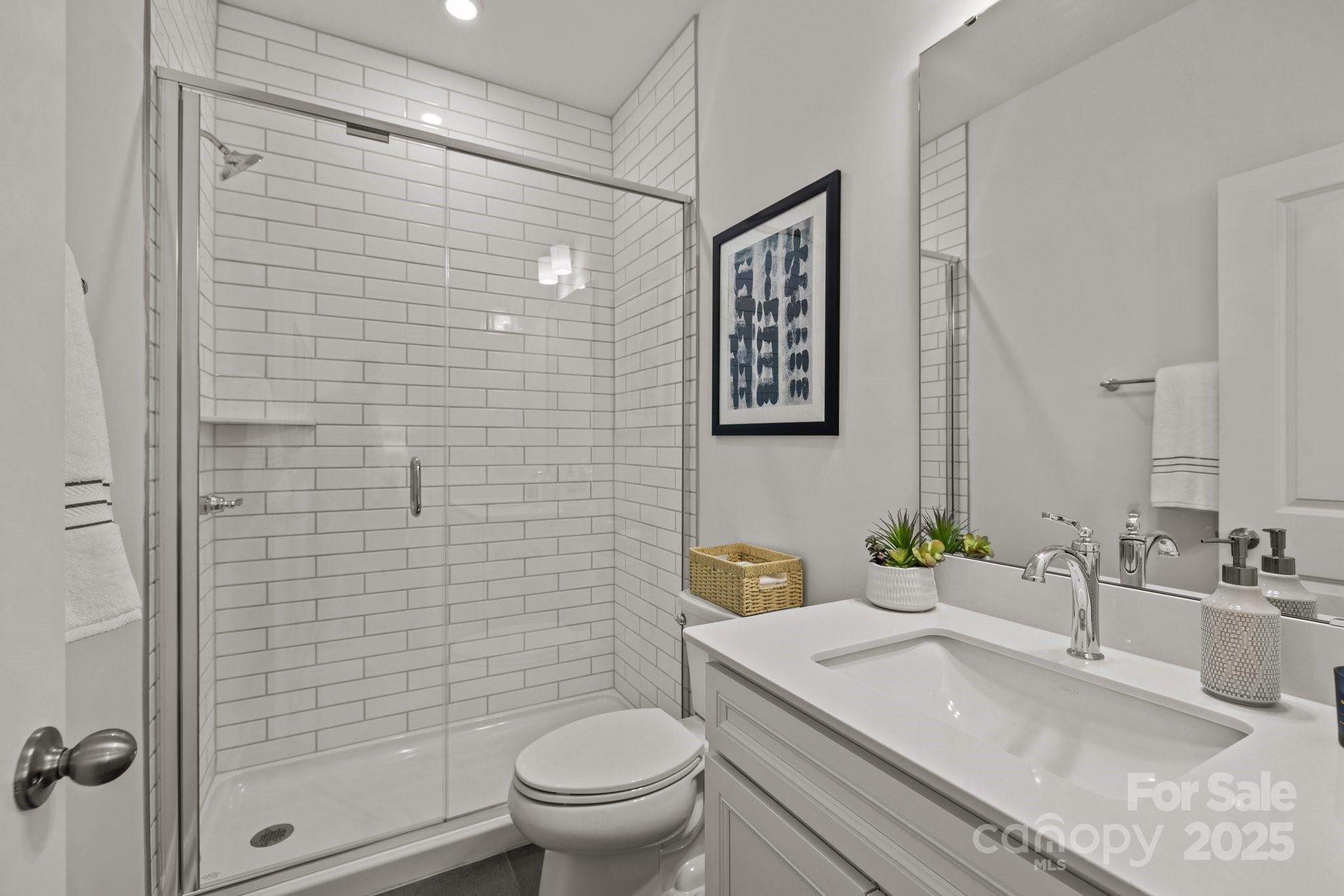 Lakeside Glen - Residential