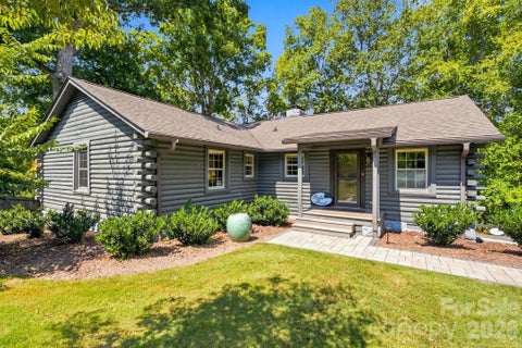 Photo of 9428 Windygap Road, Charlotte, NC 28278 (MLS # 4427688)
