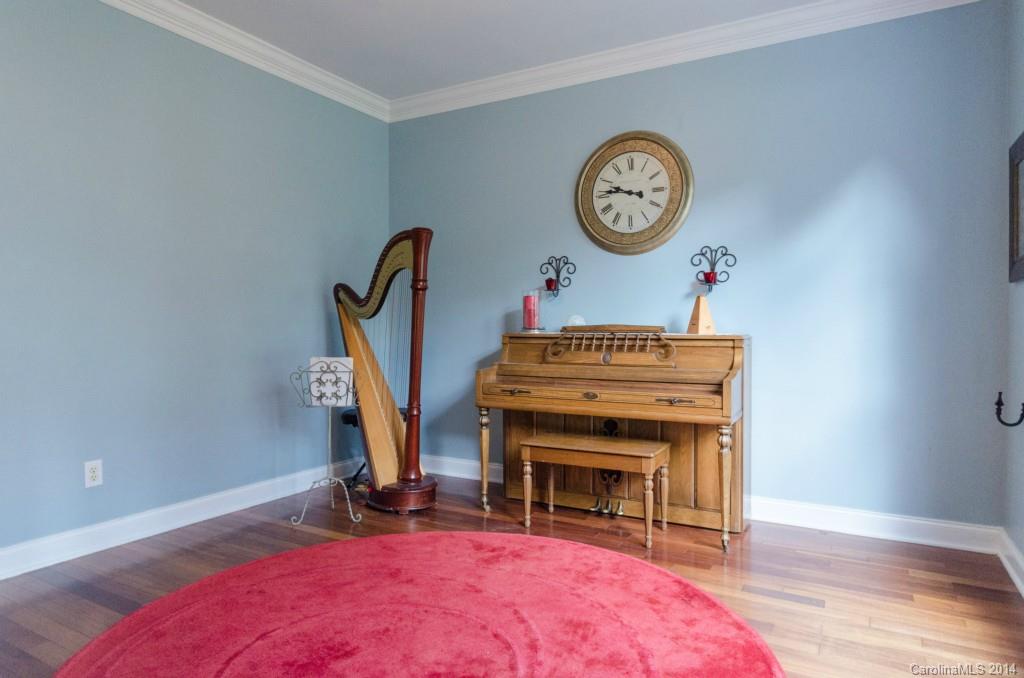 Wiltshire Manor - Residential
