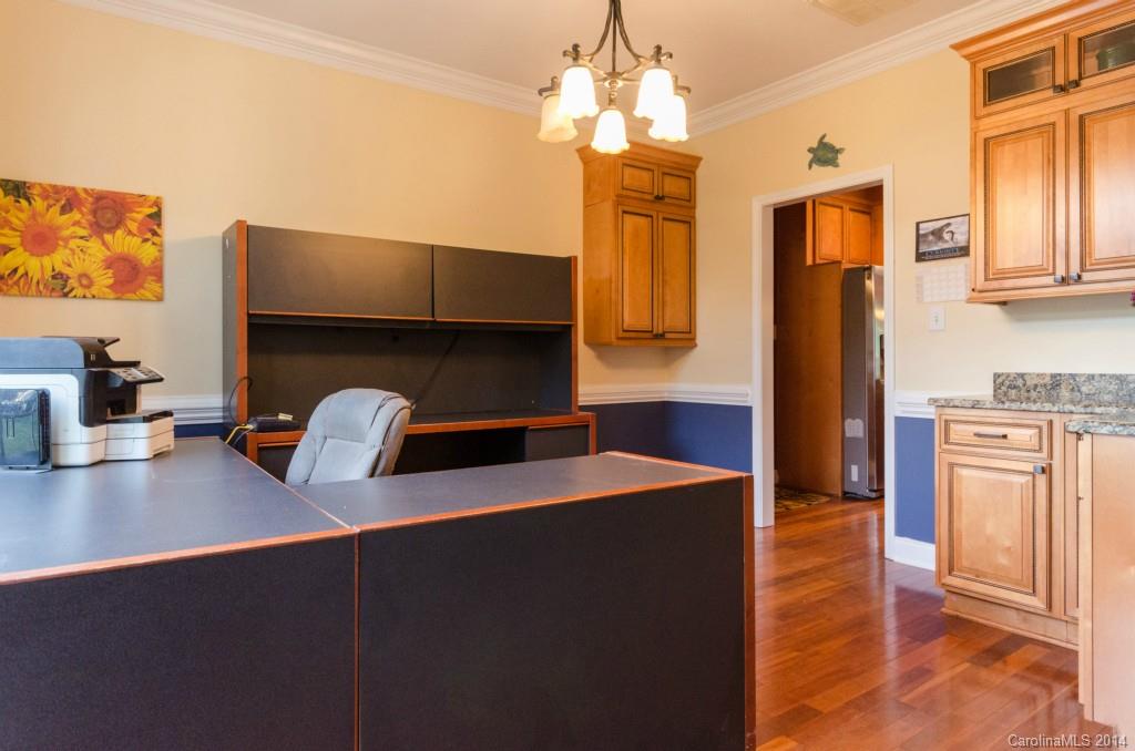 Wiltshire Manor - Residential