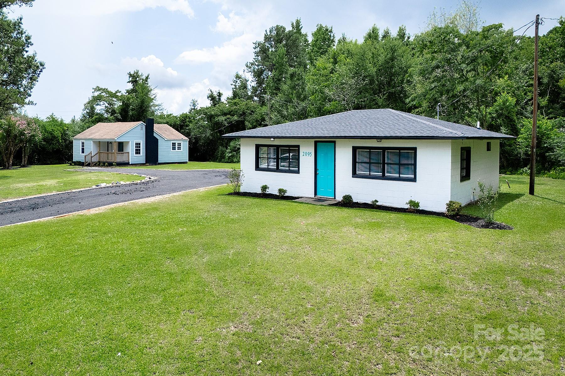 2091 & 2095 Catawba River Road