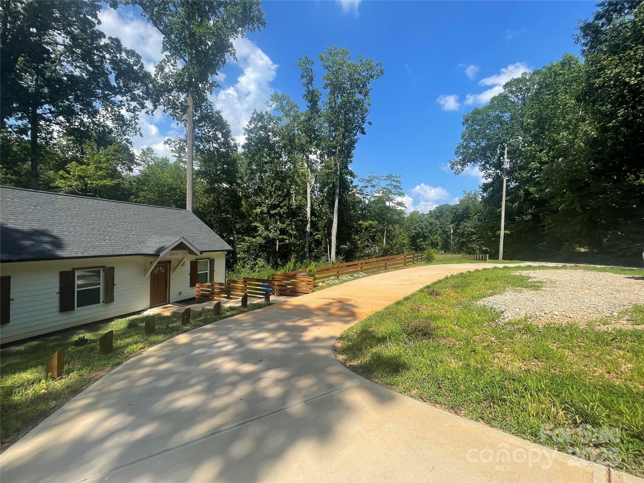 6524 Mintbrook Drive