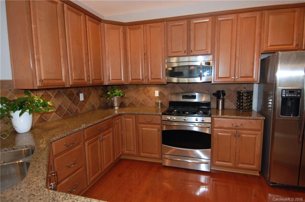 Lake Shore - Residential