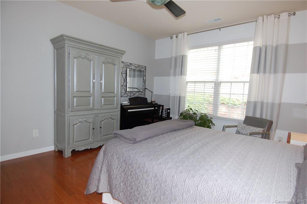 Lake Shore - Residential