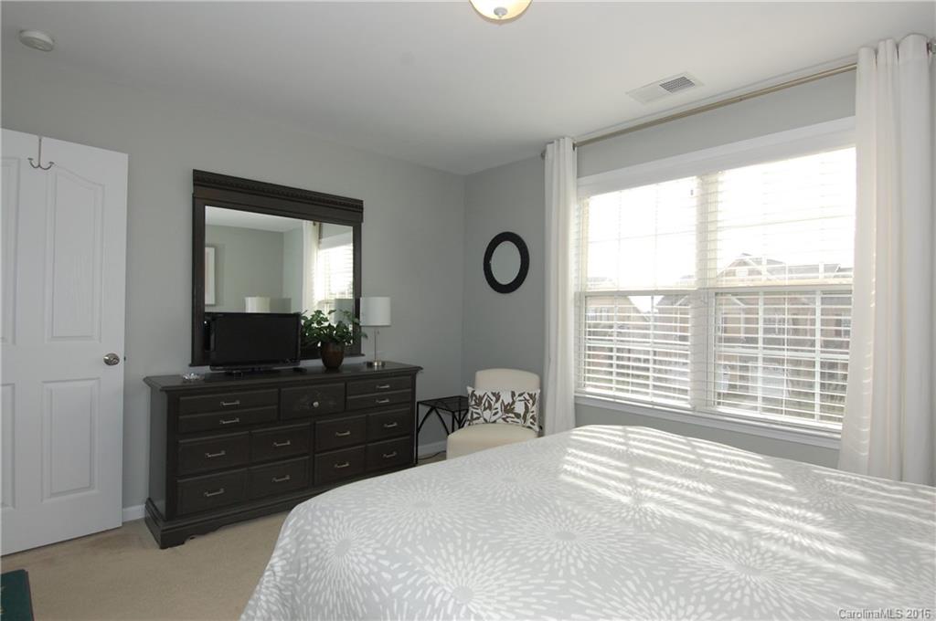 Lake Shore - Residential