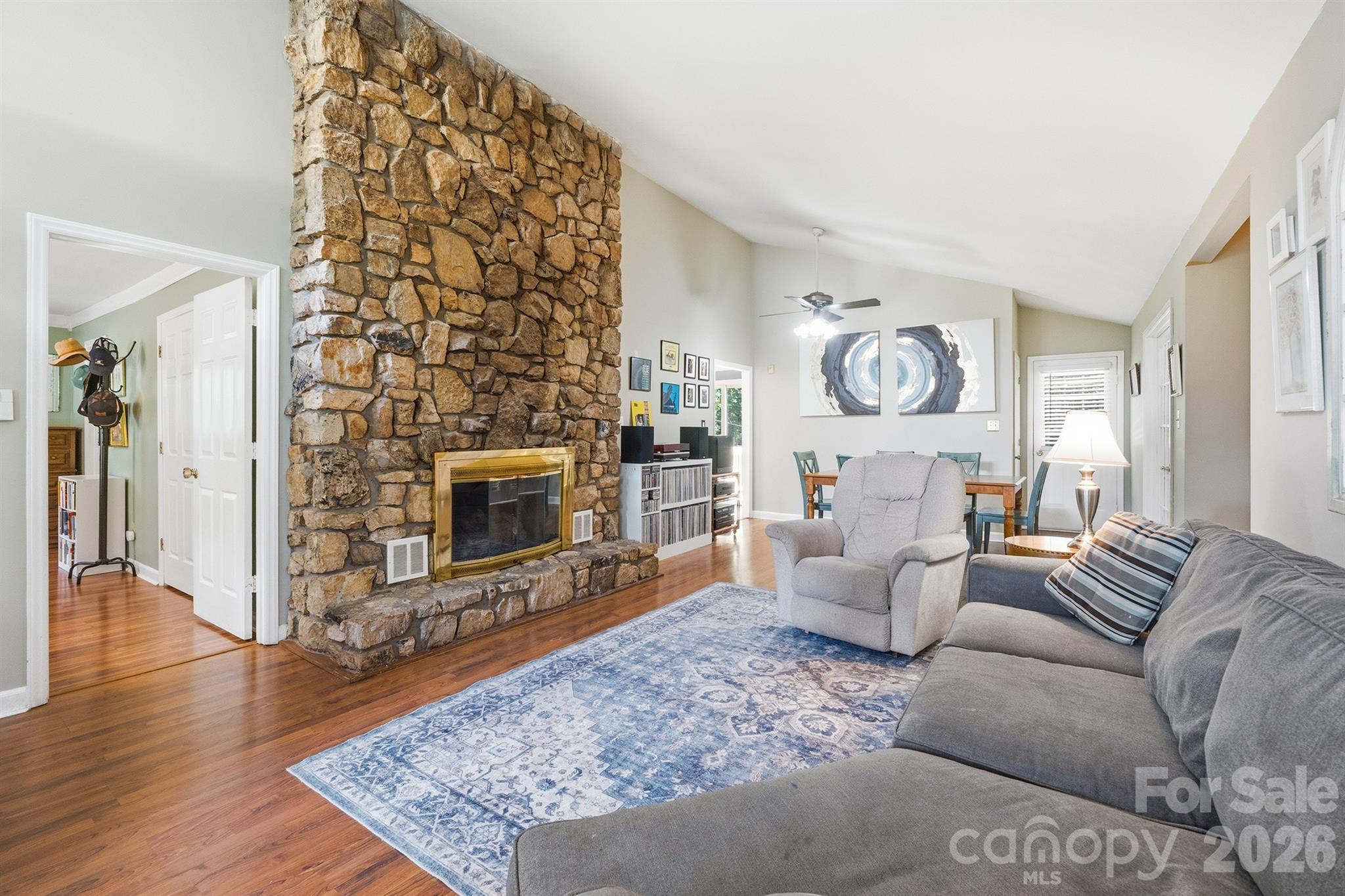 Country Valley - Residential