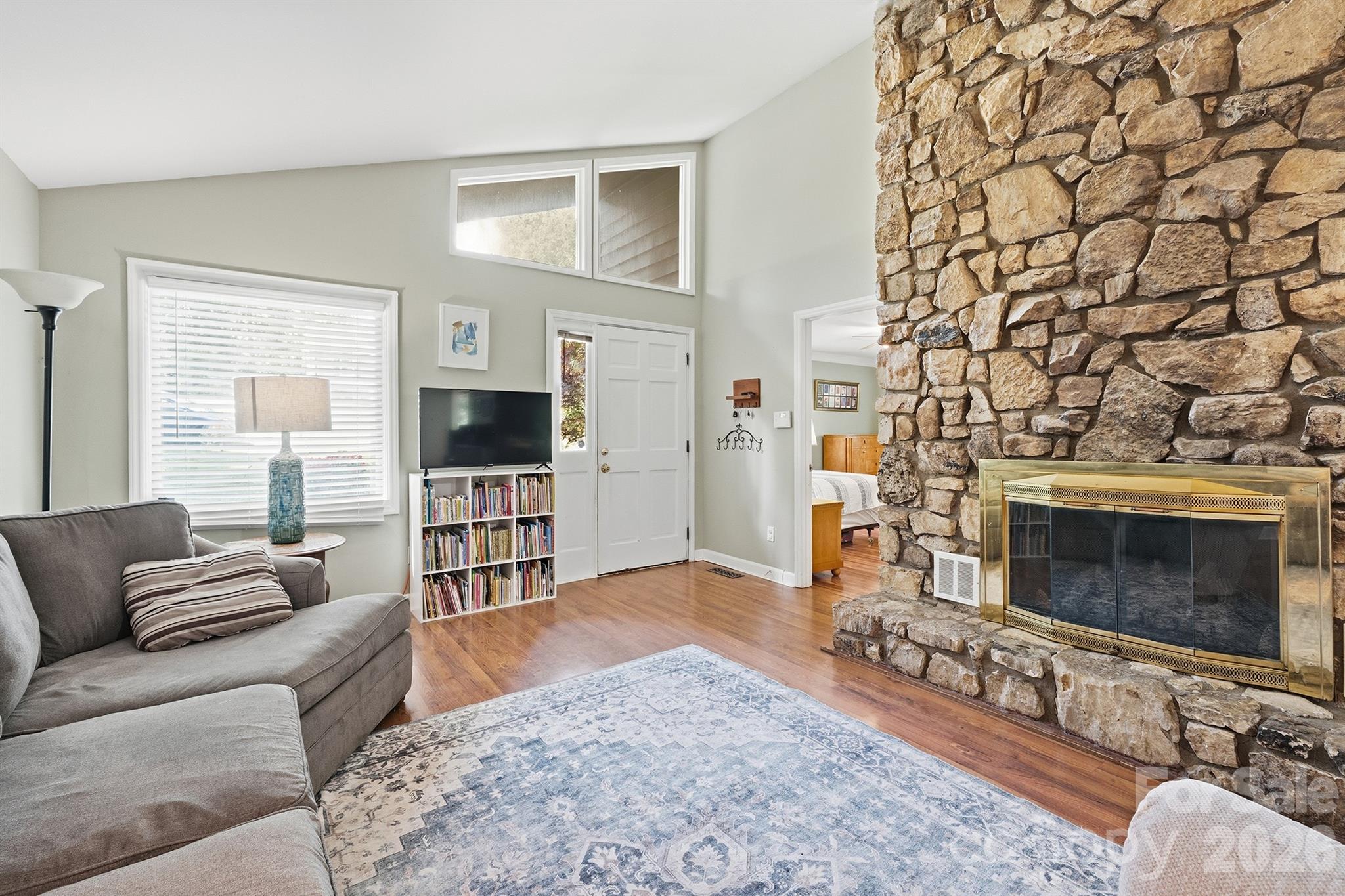 Country Valley - Residential