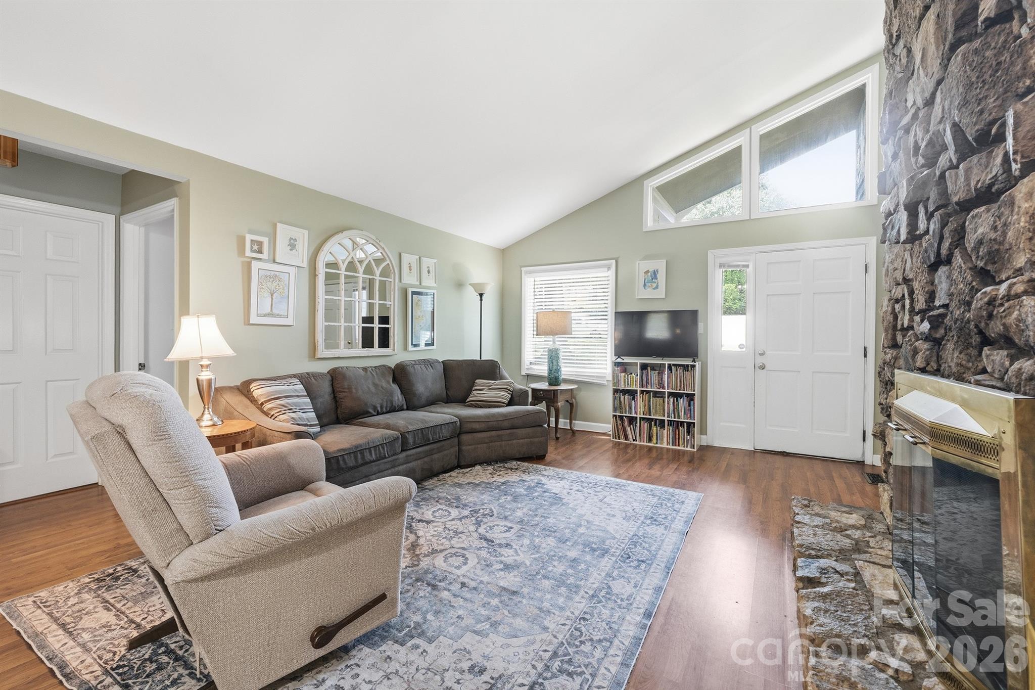 Country Valley - Residential