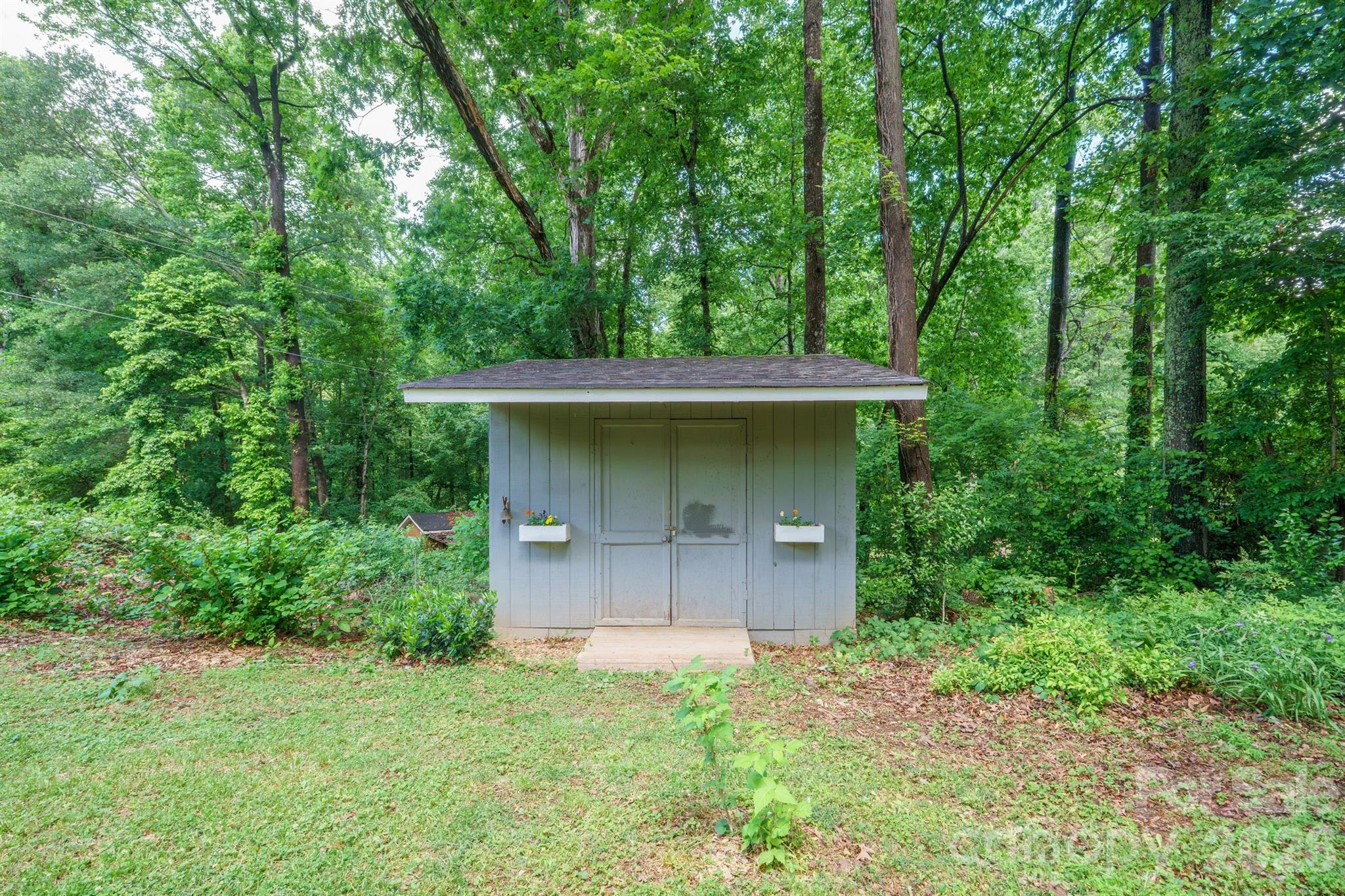 Country Valley - Residential