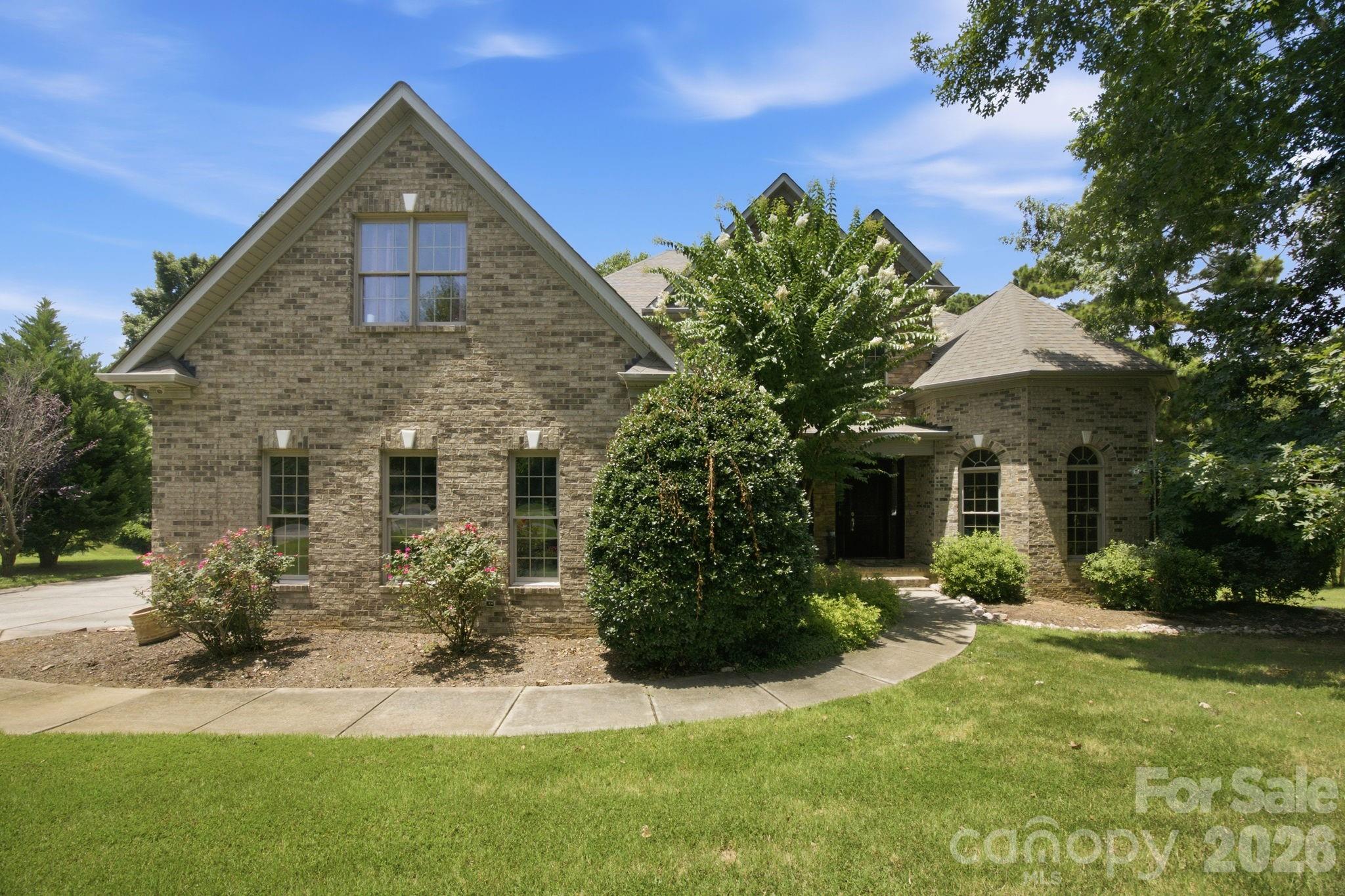 579 Morning Glory Court, Lake Wylie, SC, 29710