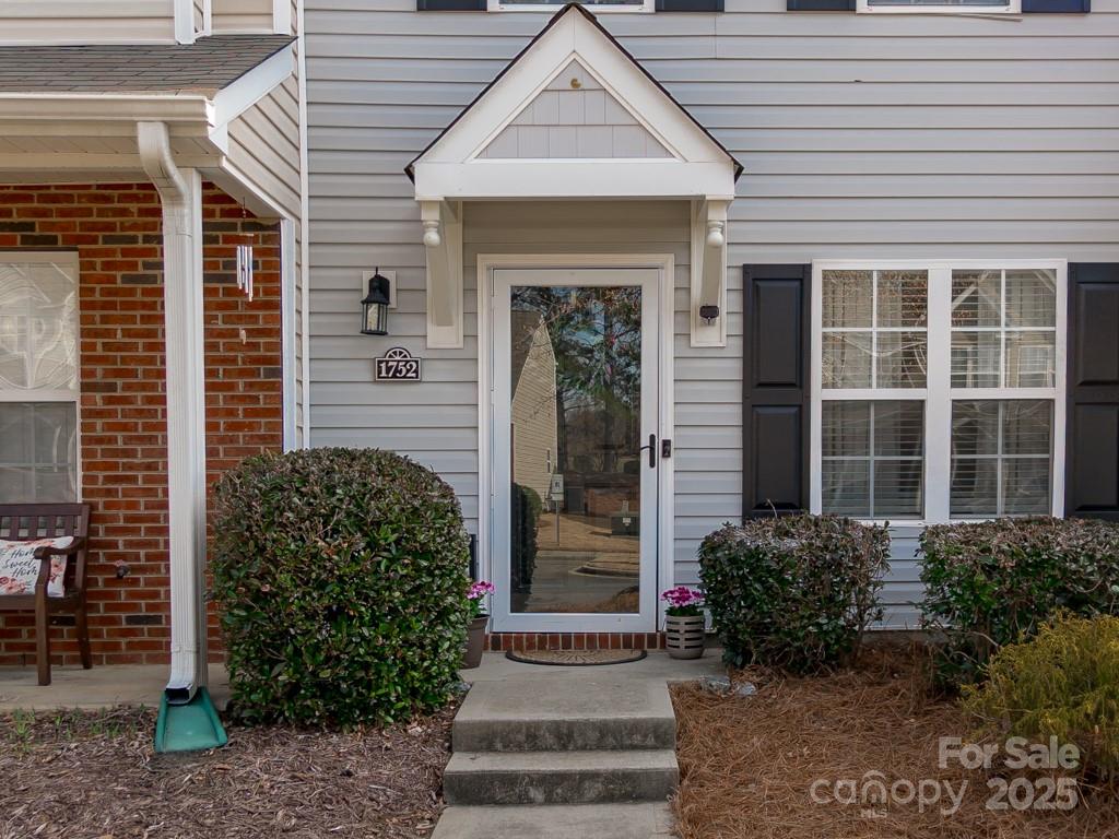 Lexington Commons - Residential