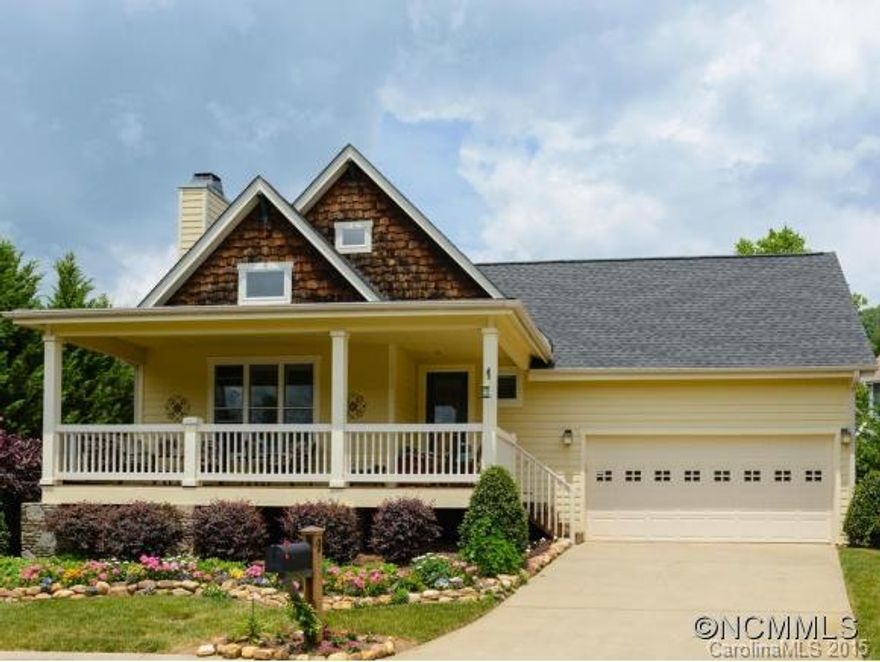 INCREDIBLY MAINTAINED ARTS & CRAFT HOME SO CONVENIENT TO DOWNTOWN ASHEVILLE IN POPULAR EASTWOOD VILLAGE. FEATURES AN OPEN FLOOR PLAN WITH HIGH CEILINGS, KITCHEN WITH CENTER ISLAND & GRANITE COUNTERTOPS, FP IN LIVING ROOM, 2 BD W/ HUGE LOFT FOR OFFICE/DEN, 2 1/2 BA, MASTER ON MAIN WITH PRIVATE FLAGSTONE PATIO, BEAUTIFUL HARDWOOD FLOORS, COVERED FRONT PORCH FOR ENTERTAINING & VIEW OF MOUNTAINS, LEVEL LOT W/ INCREDIBLE LANDSCAPE. SOUNDS PERFECT!