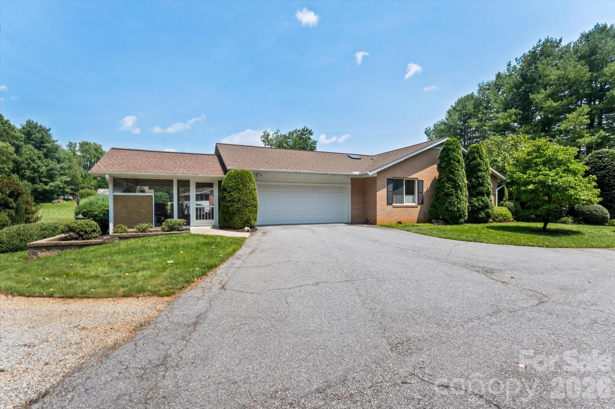 12 Highlander Lane