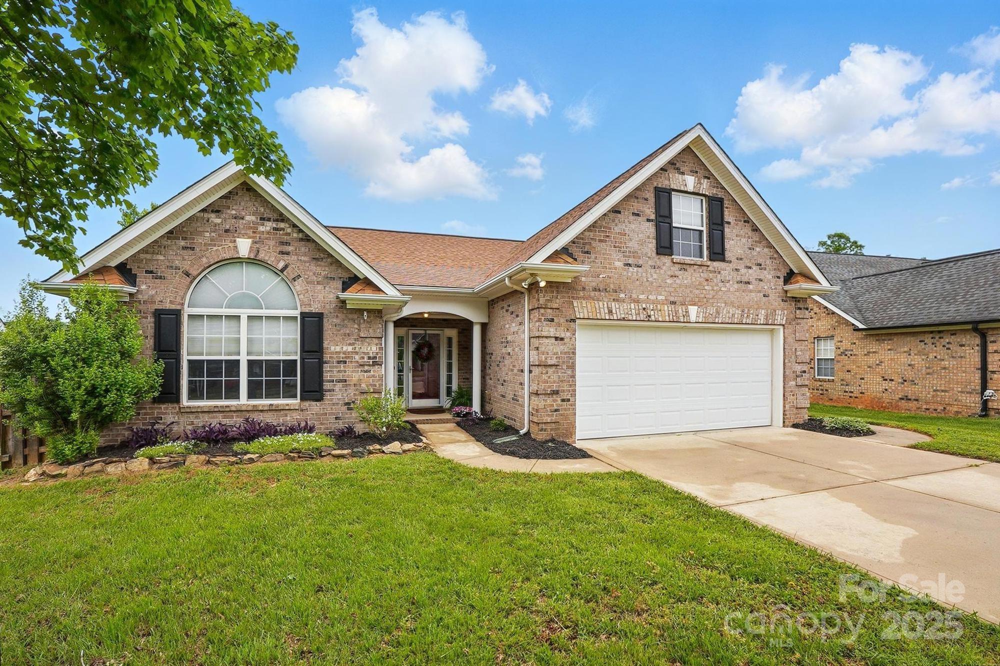 3327 Flagler Circle
