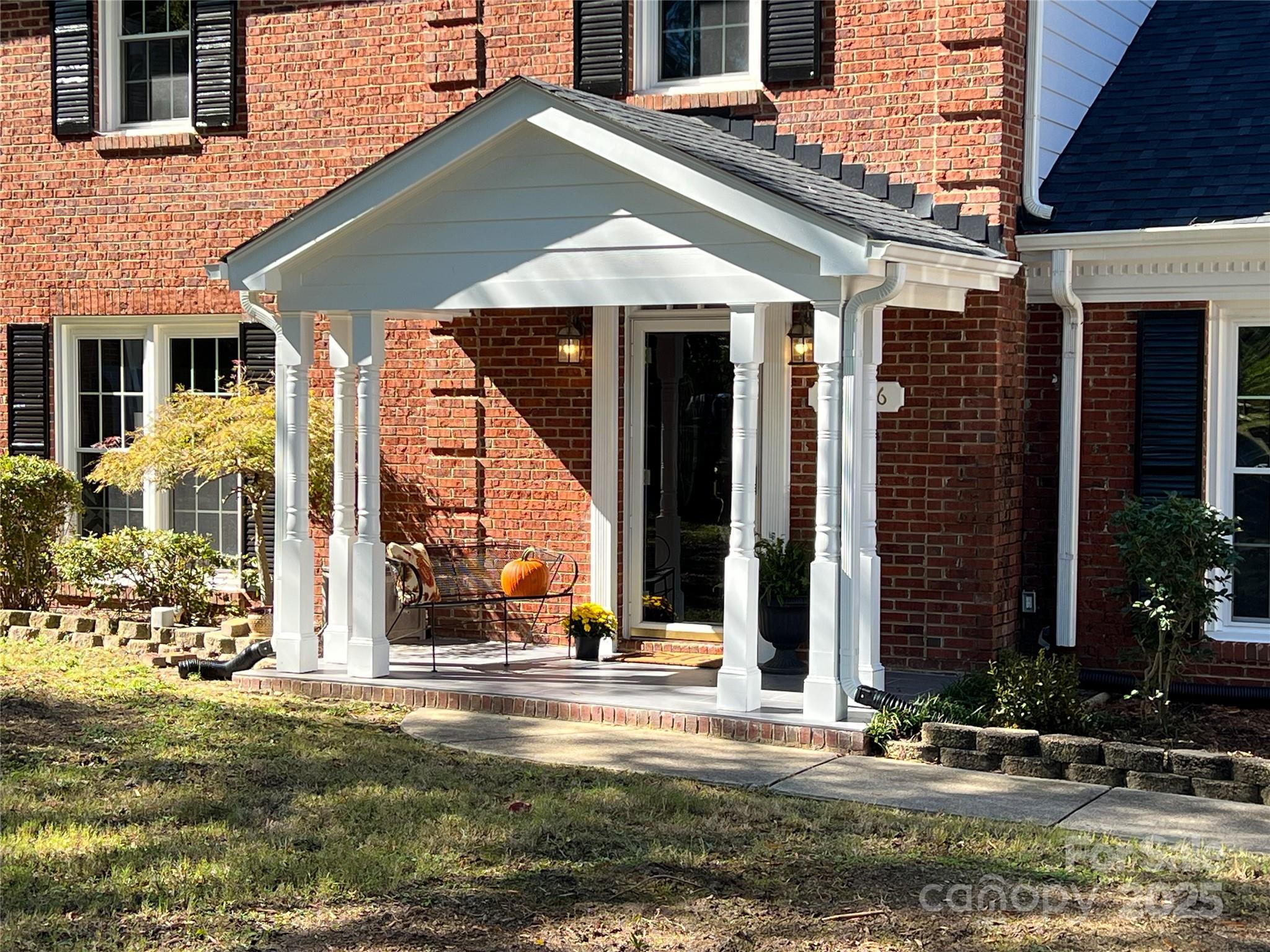 6306 English Elm Court