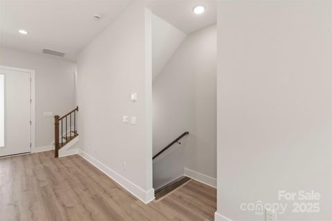 listing image 30