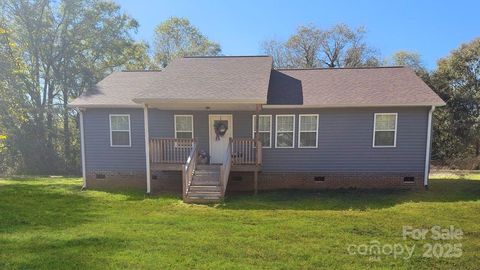 Photo of 262 S Pea Ridge Road, Mooresboro, NC 28114 (MLS # 4312135)