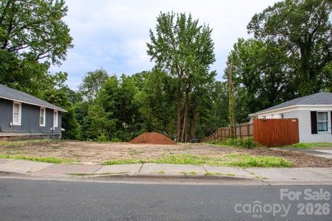 Photo of 2321 Dundeen Street #4, Charlotte, NC 28216 (MLS # 4435584)