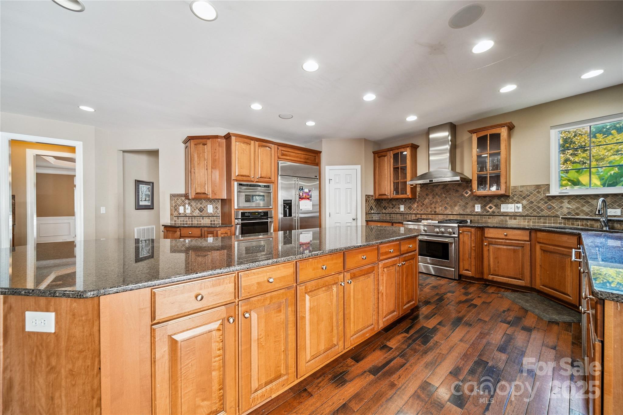 107 Wellesley Lane