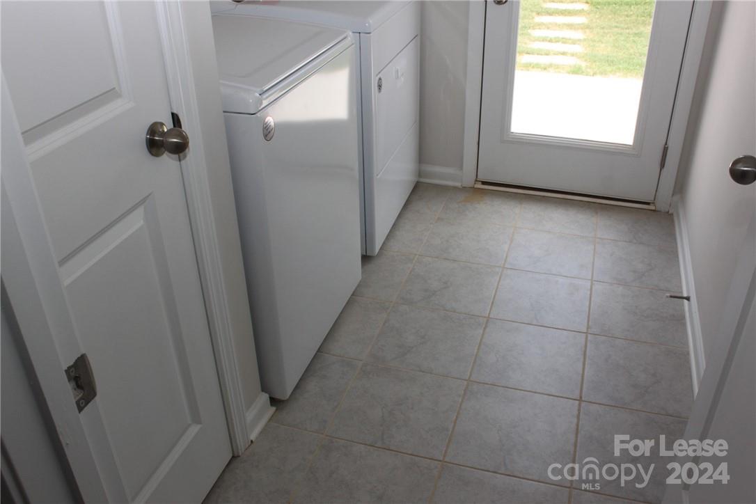 sagecroft - Residential Lease