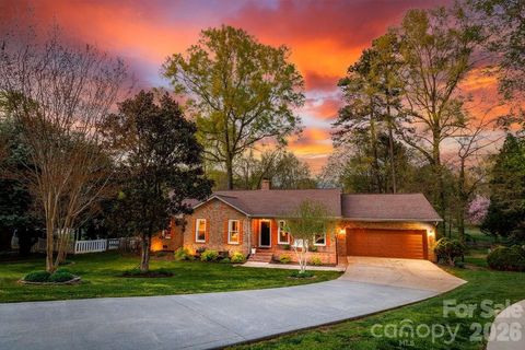 8215 Chandos Place Huntersville NC 28078