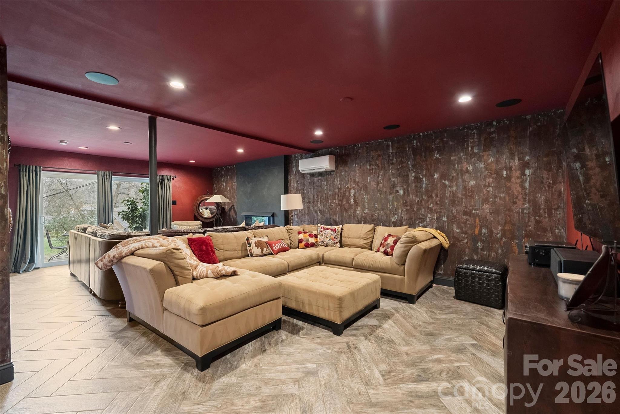 Lansdowne - Residential