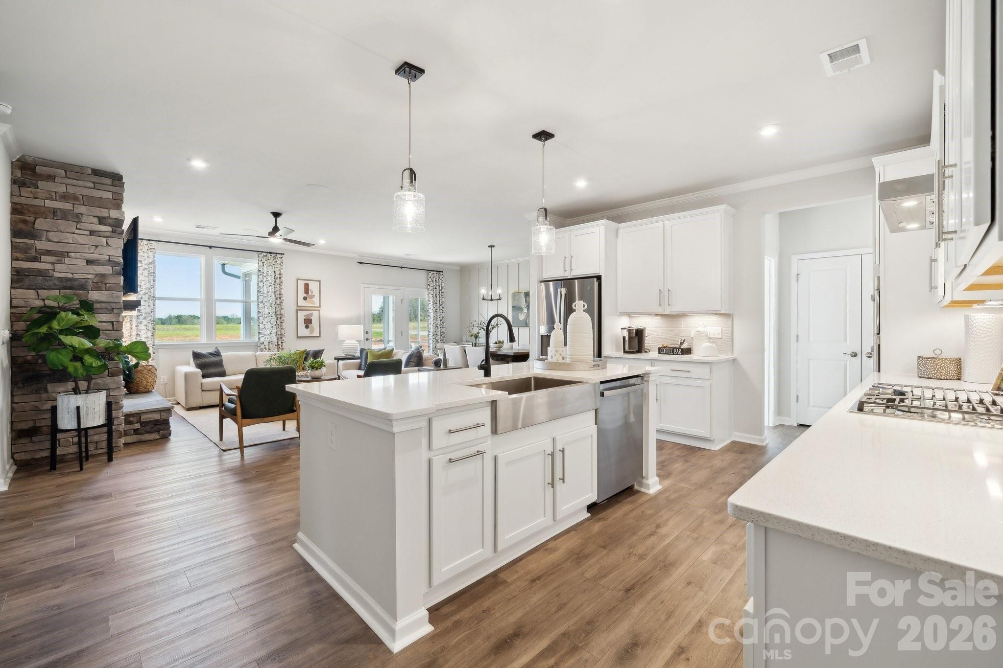 1152 Grebe Road