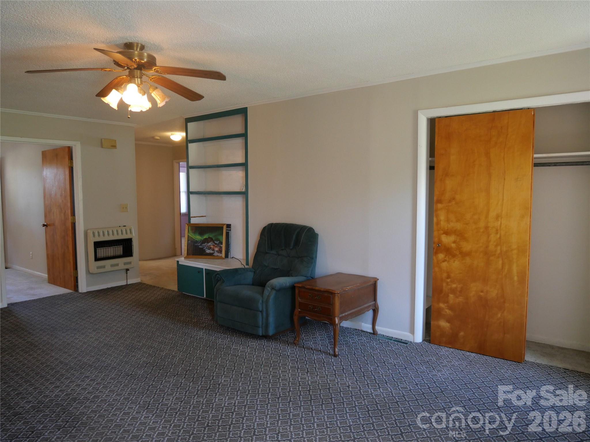 220 N Russell Street