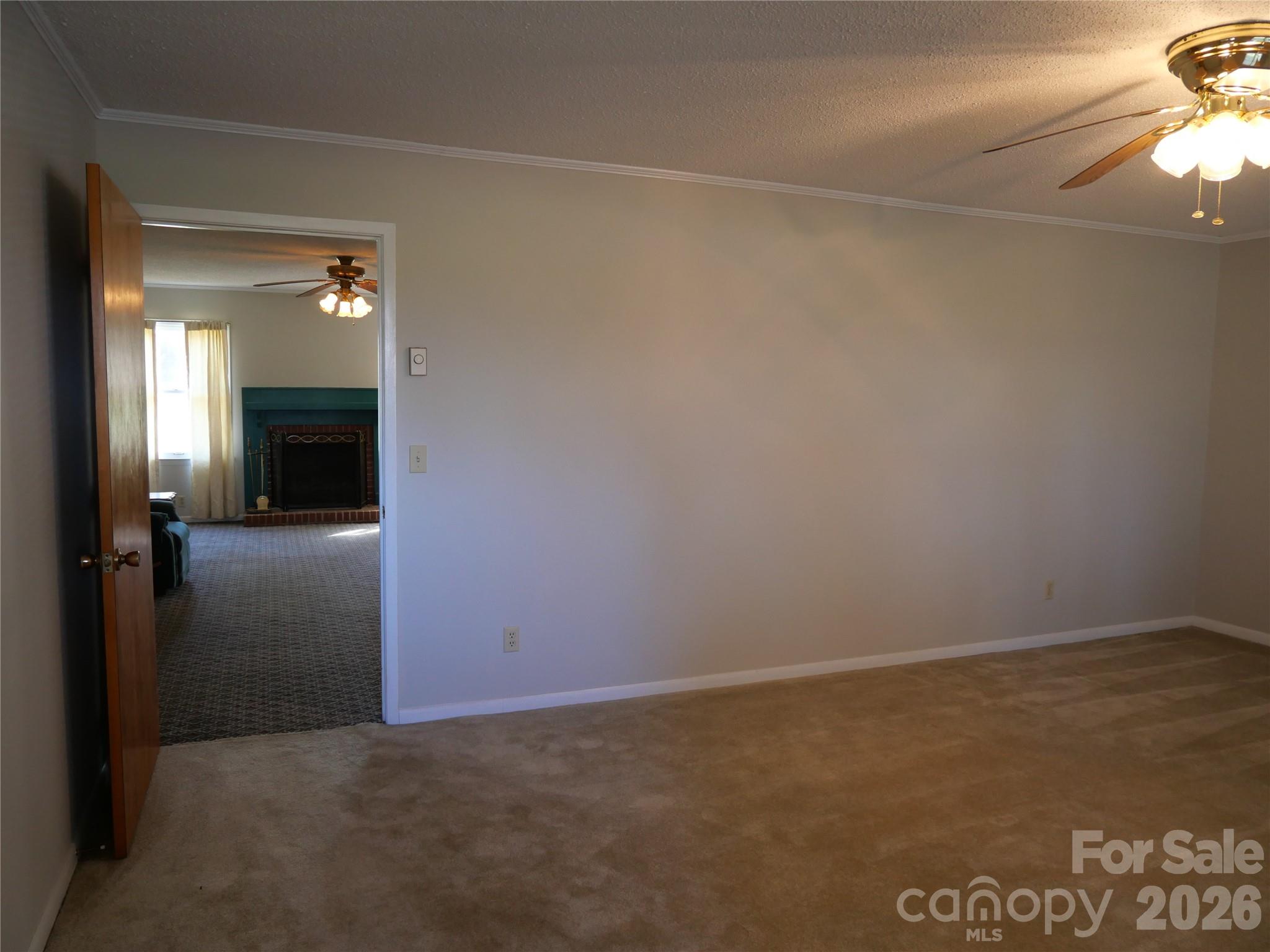 220 N Russell Street