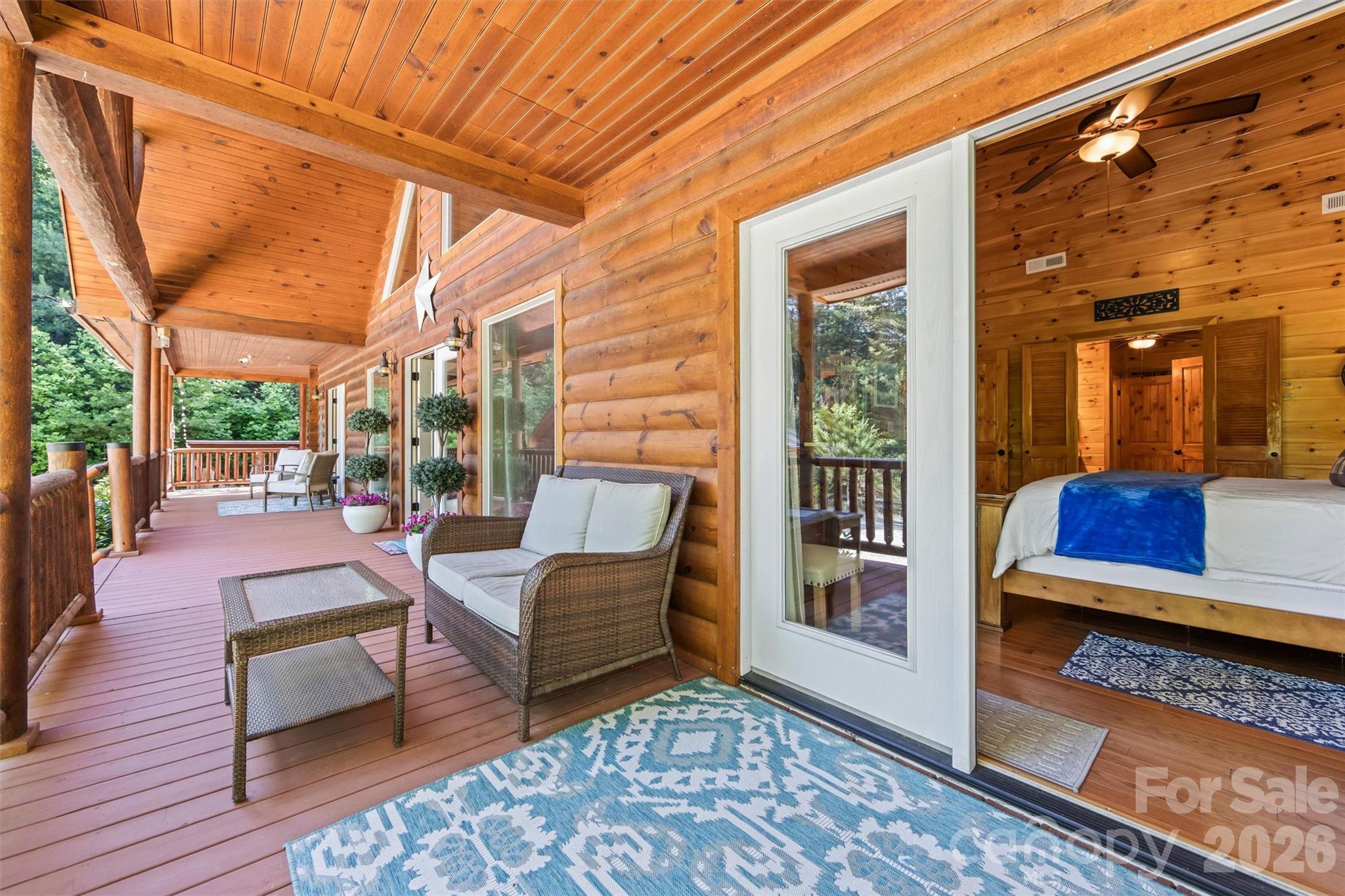 128 Hummingbird Lane