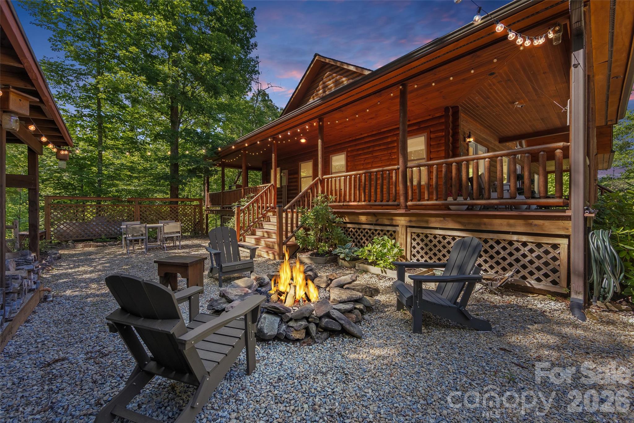 128 Hummingbird Lane