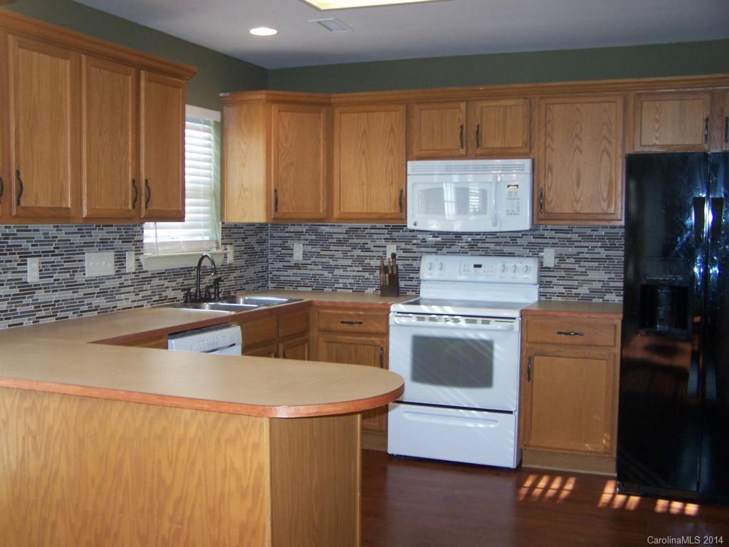 Colonial Village - Residential