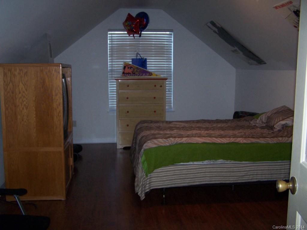 Colonial Village - Residential